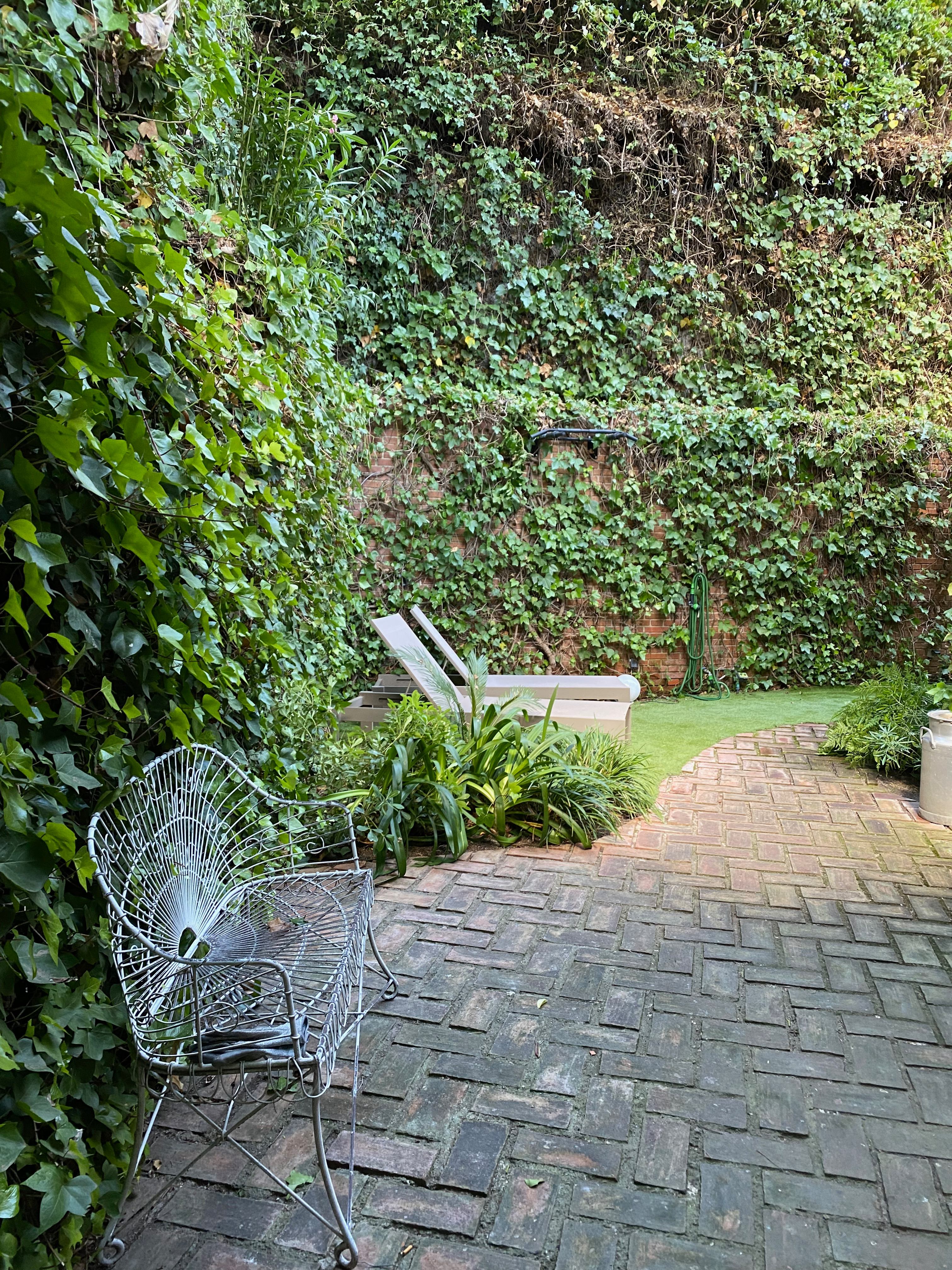 Patio urbano - Diseño de jardín por Peonia Jardines en Madrid, vista 3